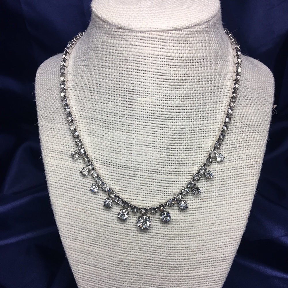 Vintage clasp costume necklace